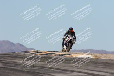 media/Dec-07-2025-CVMA (Sun) [[3e7d2de5dc]]/Race 6-The Shootout/